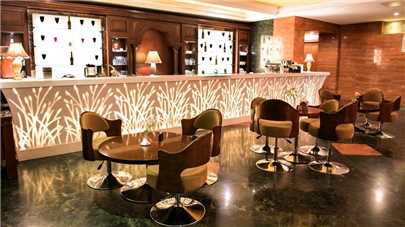 کافی شاپ هتل بزرگ شیراز کافی شاپ هتل بزرگ شیراز